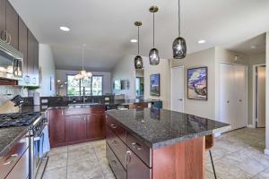 Mtn and Golf Course Views Relaxing Palm Desert Gem