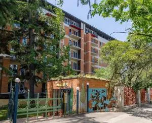 The Yellow Brick Apartment - 鲁斯塔维