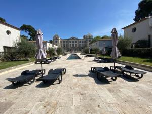 Appartements **LOVELY APARTMENT IN THE CASTLE OF LA REDORTE** : photos des chambres