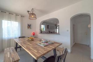 Villa Esmeralda Roses - Immo Barneda