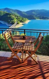 Casa panorama vista lago Turano