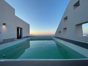 Elements Cozy Suites Pyrgos
