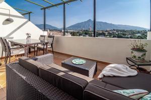 Spacious 2 Bedroom Apartment in Puerto Banus with a Private Terrace and Mountain Views