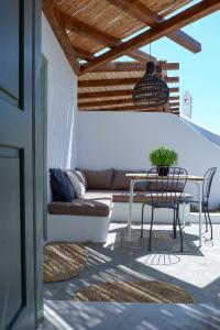 Mykonos Traditional Home Tavros