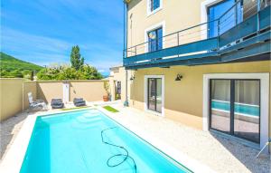 Appartements Stunning apartment in La Touche with Outdoor swimming pool, WiFi and 3 Bedrooms : photos des chambres