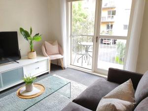 North Melbourne Retreat