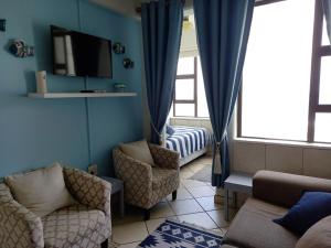 South Coast Riviera - 805