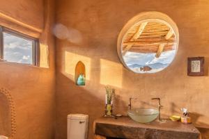 An Inspiring and Unique Earth House