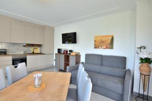 New apartment with terrace 3