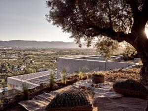 Alpha Villa - A Leading Luxury Villa!