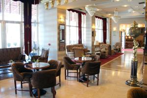 Stone Bridge Hotel