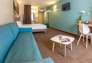 Hotels The Originals City, Hotel Ecoparc, Montpellier Est (Inter-Hotel) : Suite Junior Familiale