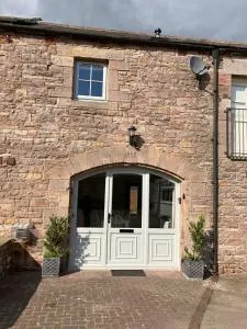 Westwood Barn Holiday Let - Brough Sowerby