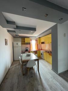 Lovely 3 bedrooms Apartament