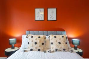 Bright & modern 4 bedroom townhouse