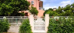 Apartments Senka - Viganj