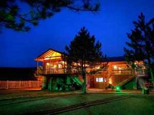 Fikri Atalay Konağı Bungalov Evleri