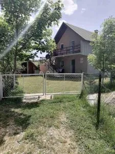 Guest House "Višnja" - Virak