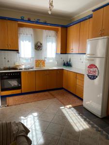 Xenius Zeus Sea View Maisonette in Glarokamvos II