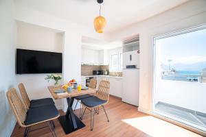 Sea View Penthouse Beach and the City