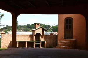 SNI-Village Ambohidratrimo au bord du Lac Andranotapahana