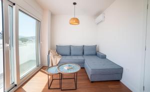 Sea View Penthouse Beach and the City