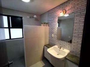 Palladium Apart Service