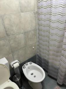 Hermoso departamento con parrillero. Zona Centro