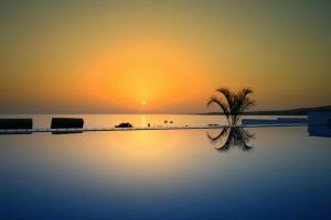 BLUE CORAL BEACH VILLAS three exclusive villas - Poseidon - Nautilus - Oceanos - and - Baby Coral bungalow