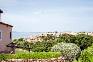 Cala del Faro Luxury Apartment Porto Cervo 70m Spiaggia Privata 2 camere 2 bagni Starlink