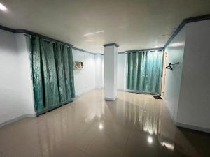 La Elliana Hotel & Restaurant, Inc.