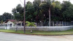 PERUÍBE - Recanto José de Anchieta - A 500 metros da Praia -