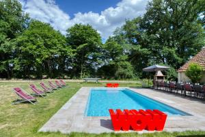 Villas Crazy Villa Margotterie 58 - Heated pool - 2h from Paris - 30p : photos des chambres