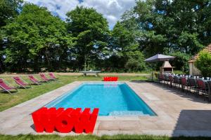 Villas Crazy Villa Margotterie 58 - Heated pool - 2h from Paris - 30p : photos des chambres