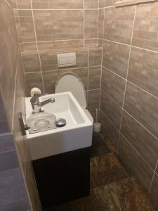 Beautiful apartment in century city