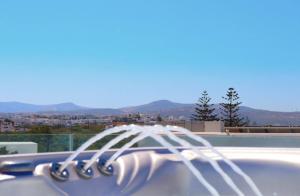 Beach Apartment Thalia with Hot Tub and Sea View