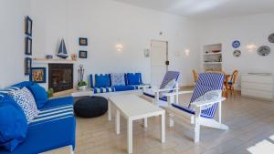 Sea 3BDR House W Patio by Lovelystay