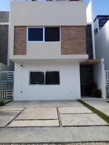 Casa amplia con Alberca y Roof Garden