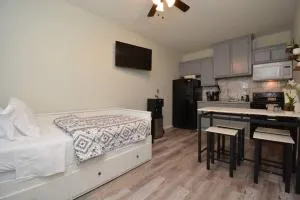 SuperValue Suite #3 @ East End Revitalized - Highlands