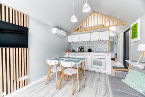 Holiday Hill Karpnki, Domki z sauną, balią i jacuzzi na wyłączność