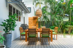 Peace Villa Santa Teresa - Walking distance to the beach