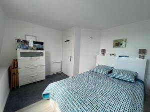 Appartements Le Cocooning T2 renove et 5min a pied de la mer au coeur de Trouville : photos des chambres