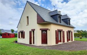 Maisons de vacances 3 Bedroom Amazing Home In Plourivo : photos des chambres