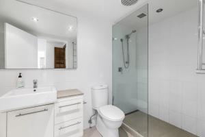 2 Nereus Easy Living in Great Location