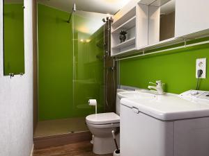 Appartements Studio cosy pour 2 a 50m de la plage, centre-ville, tout equipe - FR-1-197-507 : photos des chambres