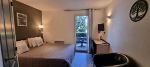 Hotels Hotel Le Pradet : photos des chambres