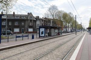 Appartements T3 Flat Moderne sur 2 etages Metro Parking Free Entrance autonome : photos des chambres