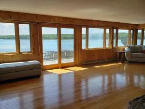 Island House - South Hancock