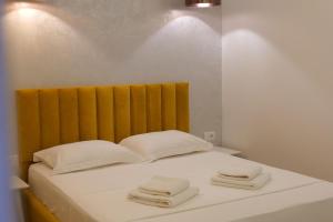Triple Room with Balcony room in Kuburi Hotel