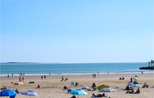 Appartements Awesome apartment in Royan with WiFi : photos des chambres